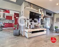 Maison, 242 m²