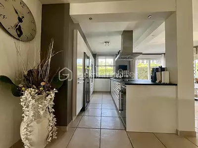 Maison, 180 m²