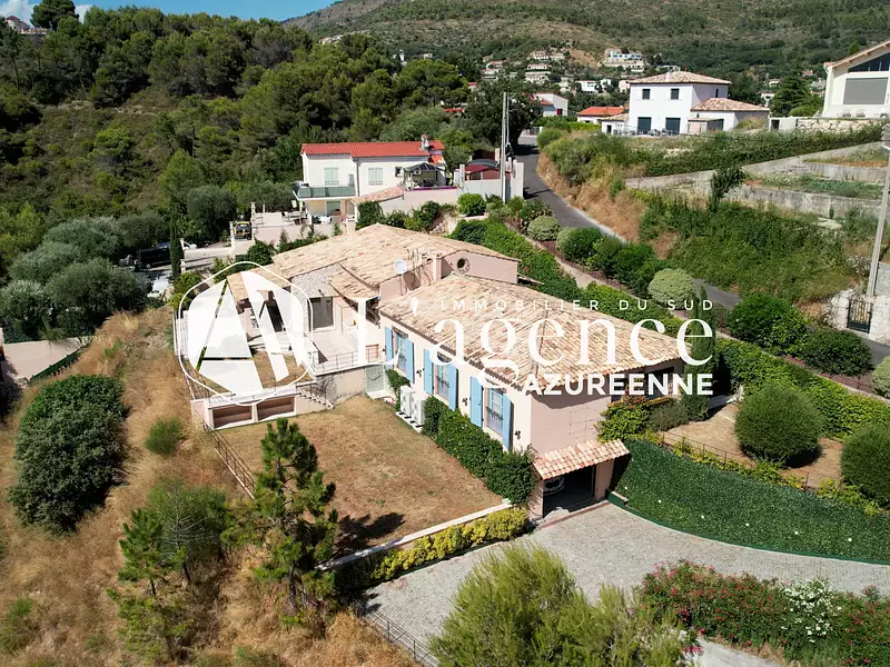 Maison, 230 m²