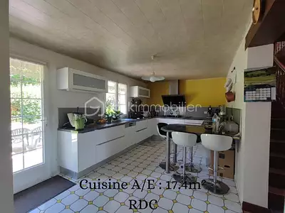 Maison, 290 m²