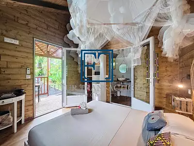 Maison, 211 m²