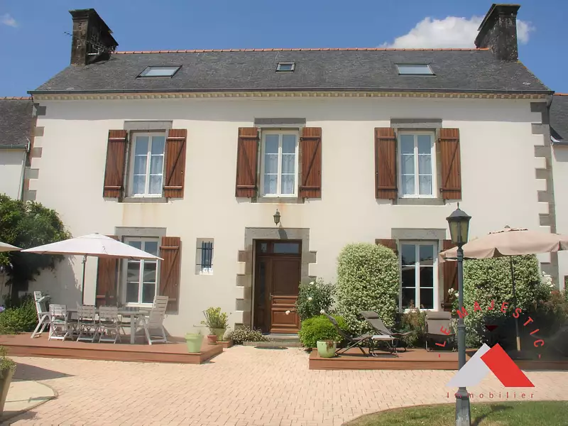 Maison, 358 m²