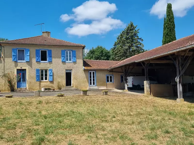 Maison, 216 m²