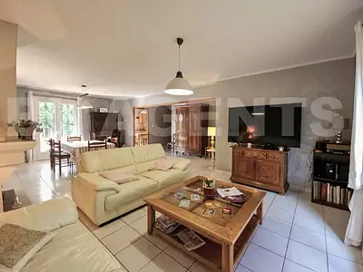 Maison, 151 m²