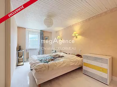 Maison, 225 m²