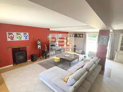 Maison, 198 m²