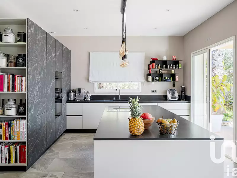 Maison, 182 m²