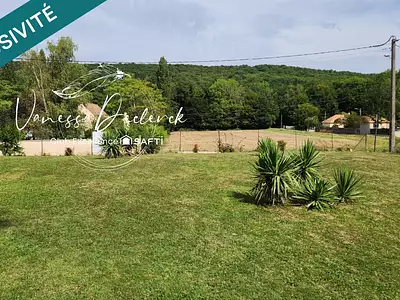 Terrain, 900 m²