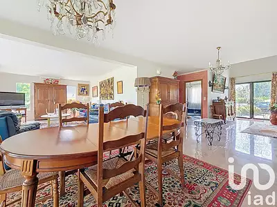 Maison, 204 m²