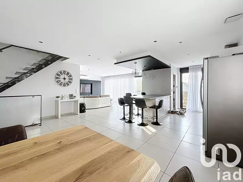 Maison, 151 m²