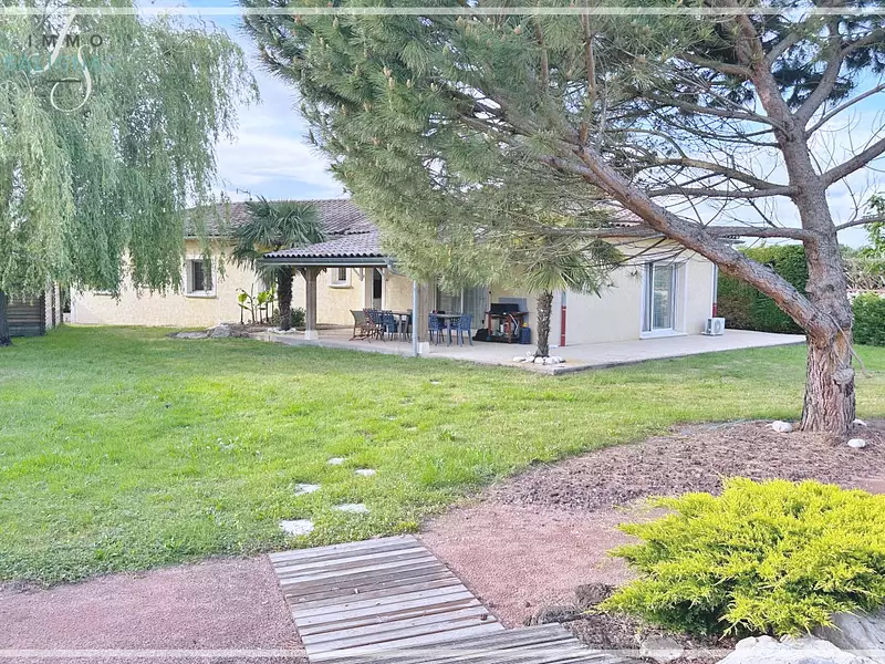 Maison, 181 m²