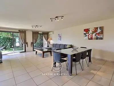 Maison, 140 m²