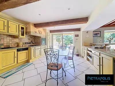 Maison, 190 m²