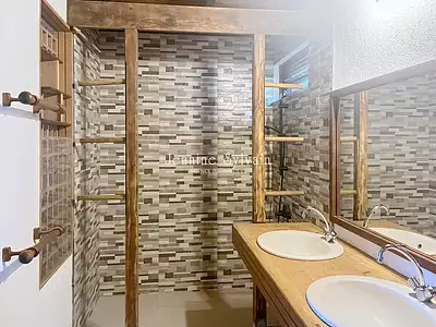 Maison, 230 m²