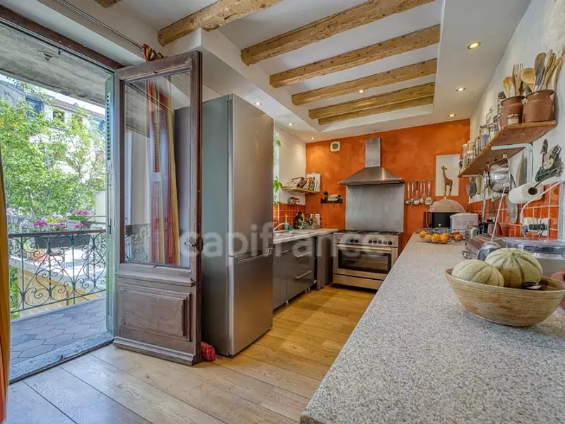 Maison, 280 m²