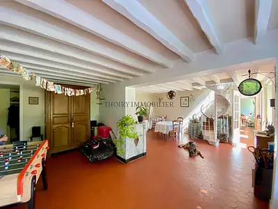 Maison, 233 m²