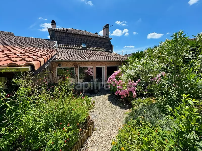 Maison, 208 m²