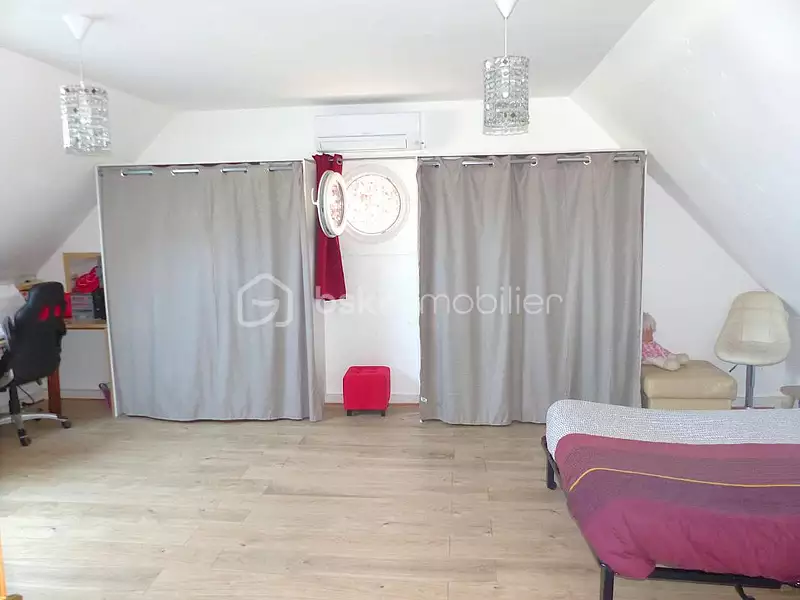 Maison, 183 m²