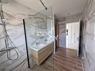 Maison, 111 m²
