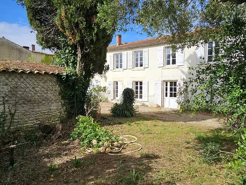Maison, 222 m²