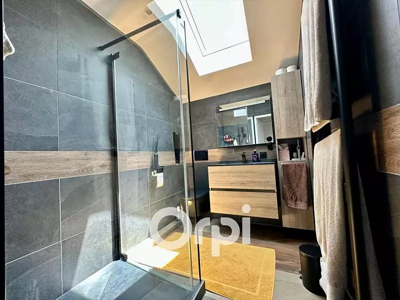 Maison, 224 m²