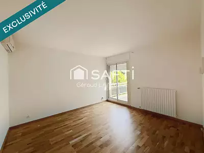 Maison, 242 m²