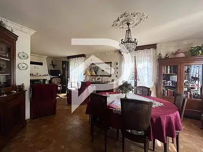 Maison, 153 m²