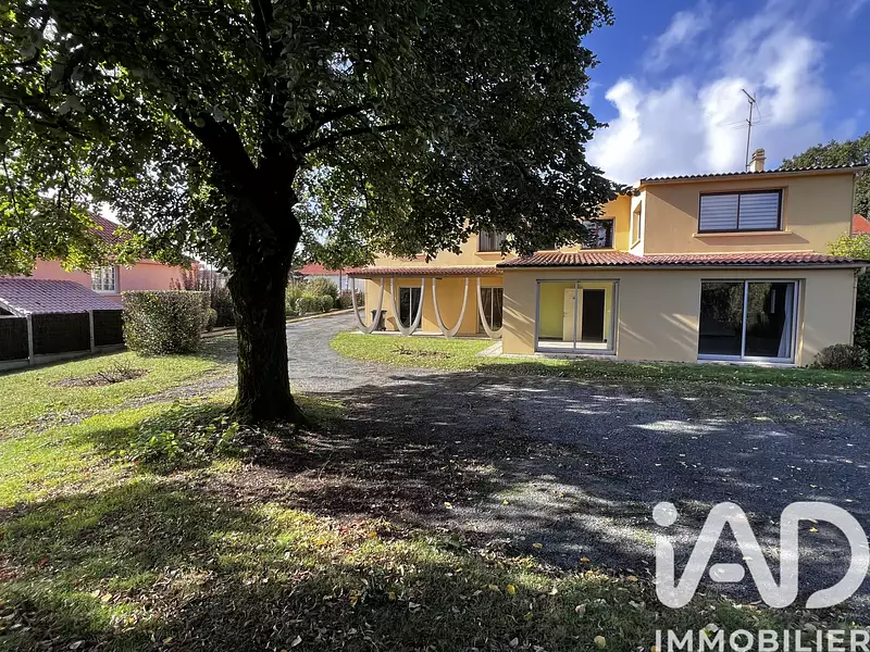 Maison, 340 m²