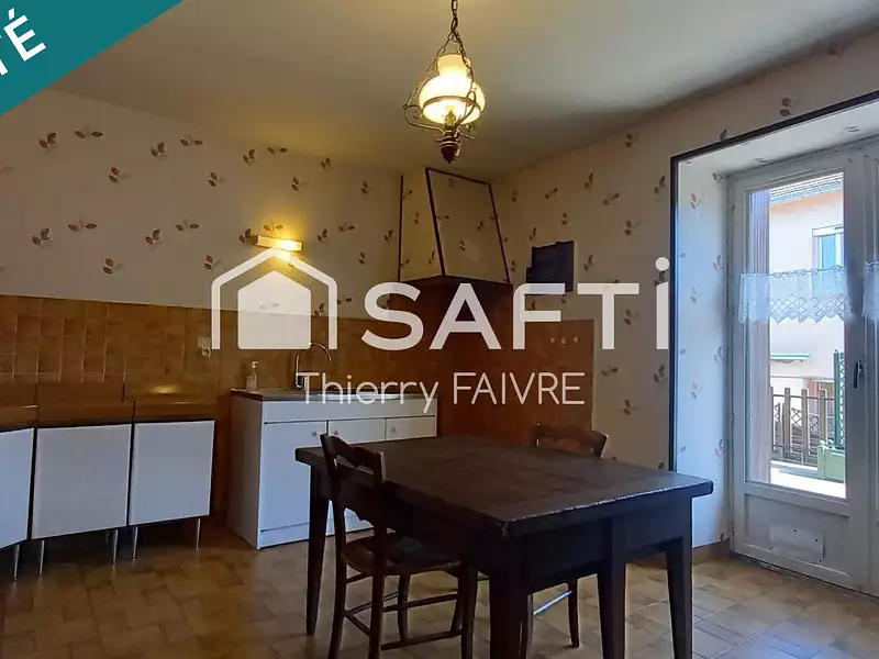 Maison, 270 m²