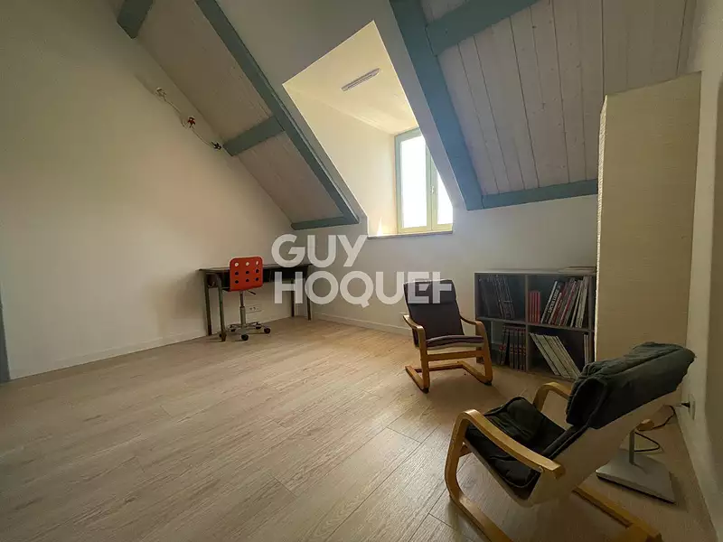 Maison, 165 m²