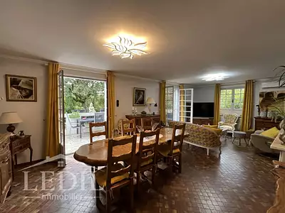 Maison, 205 m²