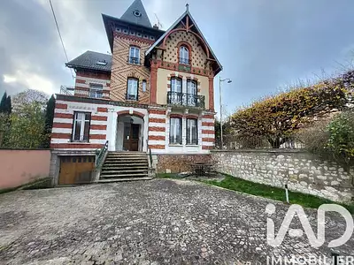 Maison, 240 m²