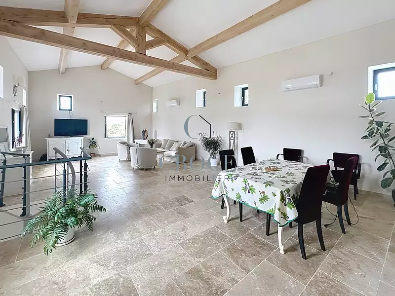 Maison, 200 m²