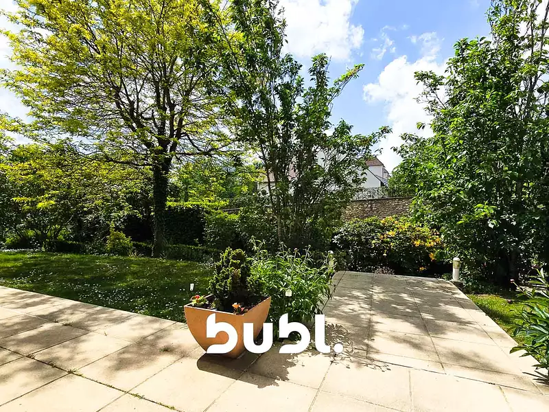 Maison, 302 m²