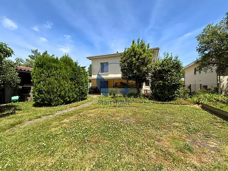 Maison, 250 m²