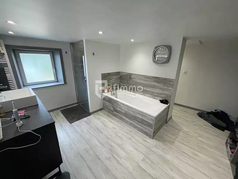 Maison, 296 m²