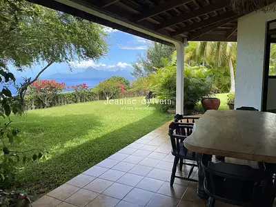Maison, 255 m²