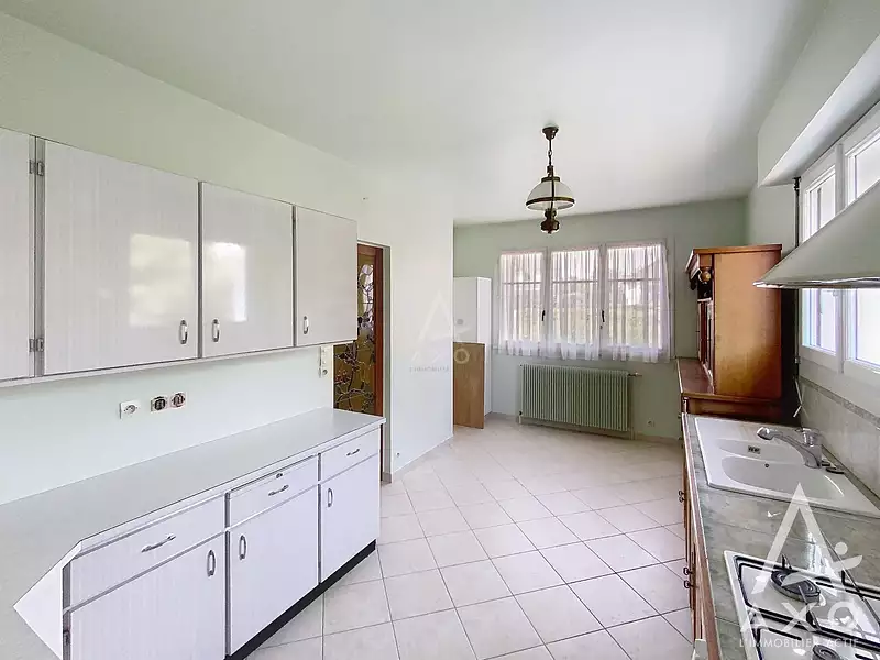 Maison, 228 m²