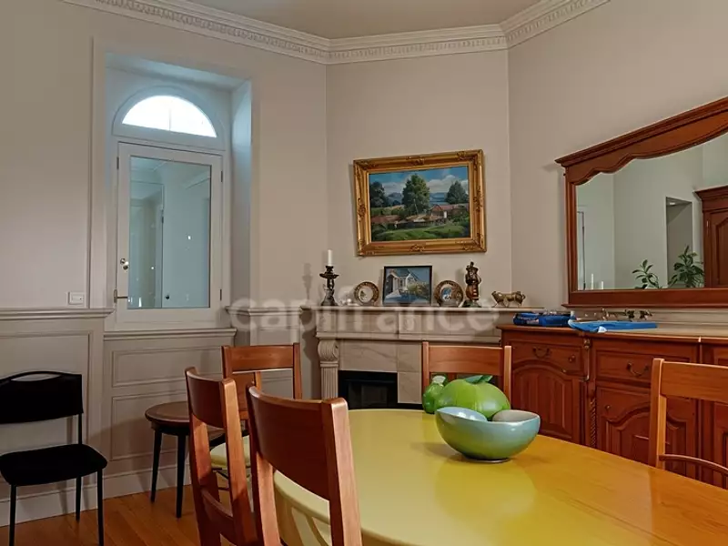 Maison, 218 m²