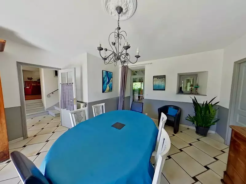 Maison, 200 m²