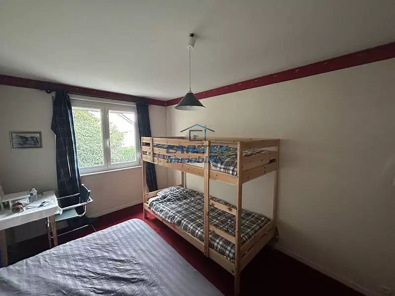 Maison, 305,89 m²