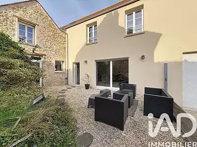 Maison, 153 m²