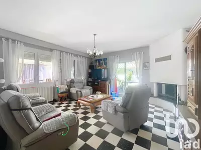Maison, 230 m²