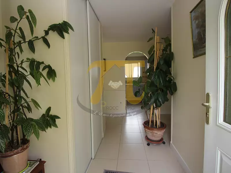 Maison, 105 m²