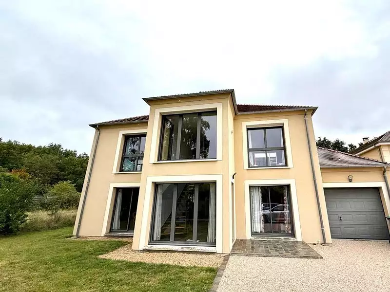 Maison, 194 m²