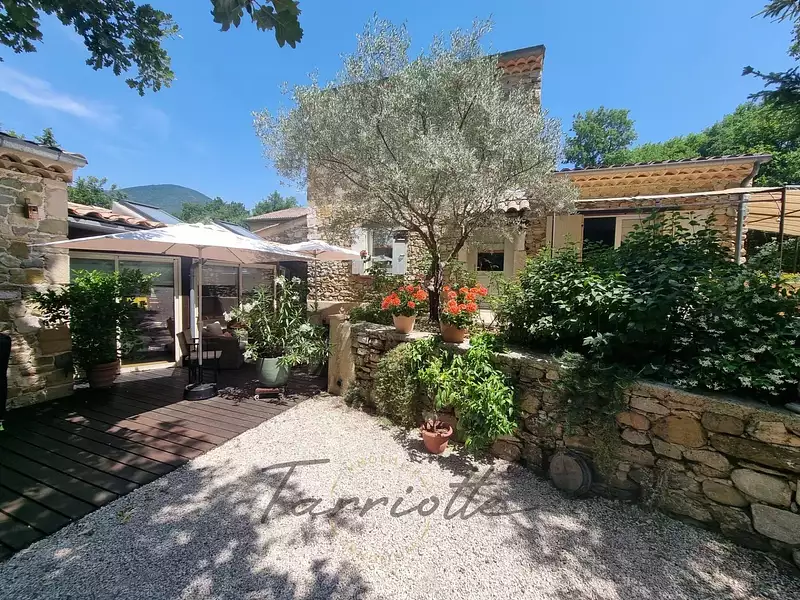 Maison, 176 m²