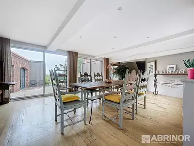 Maison, 220 m²