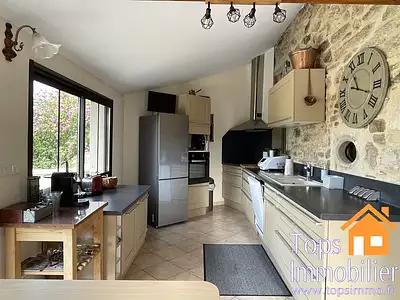 Maison, 195 m²