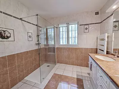 Maison, 121,9 m²