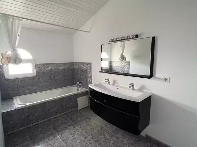 Maison, 175 m²